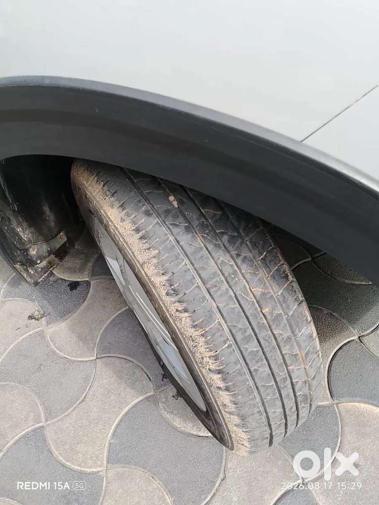 Tata Nexon, 2025, Petrol