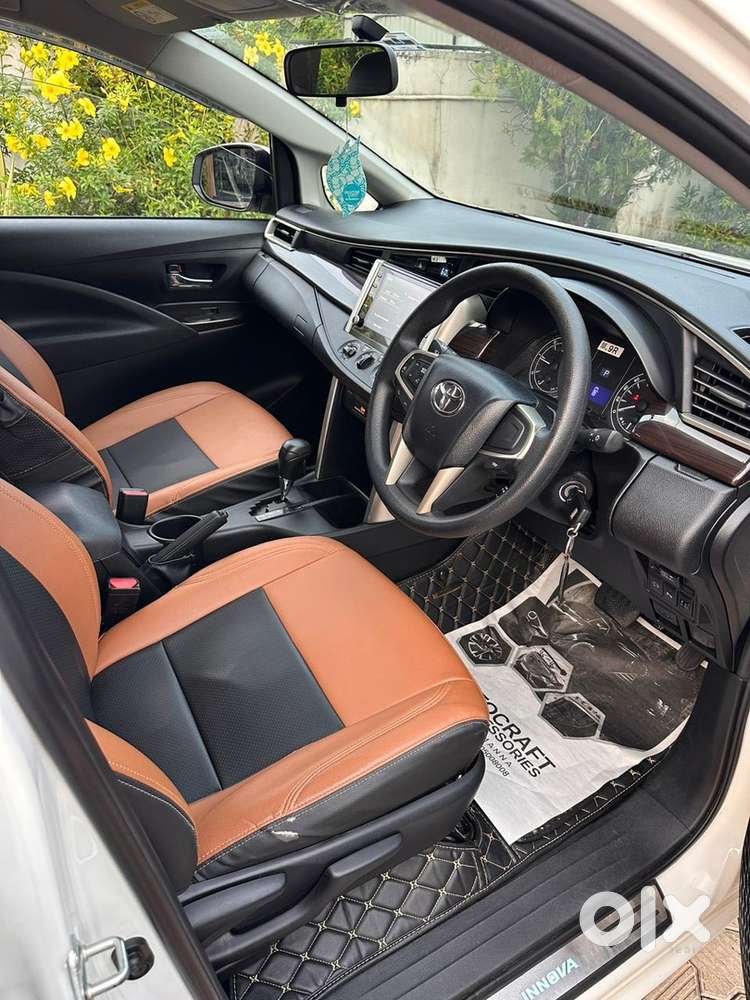 Toyota Innova Crysta 24.g 2022 Year