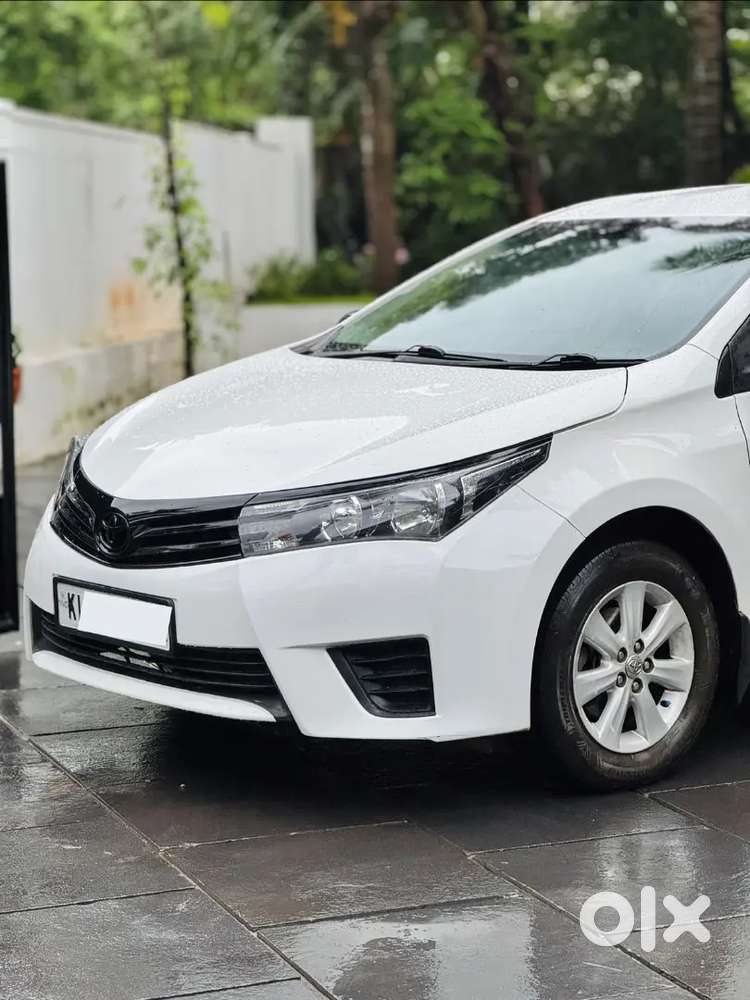 Toyota Corolla Altis 2015