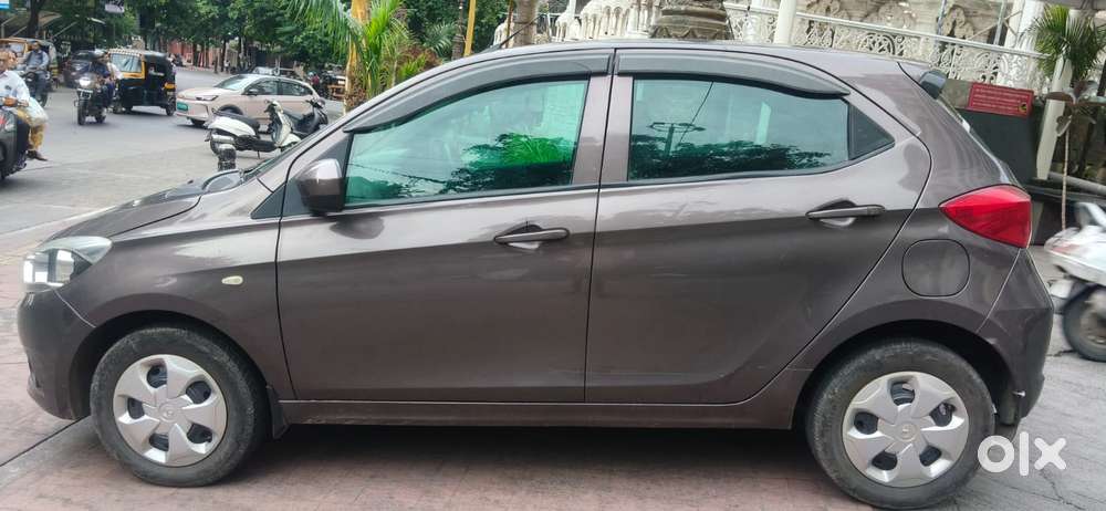 Tata Tiago 1.2 Revotron Xt (o), 2017, Petrol