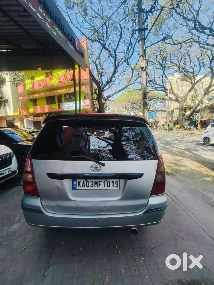 Toyota Innova 2.5 Gx 7 Str Bs-iii, 2006, Diesel