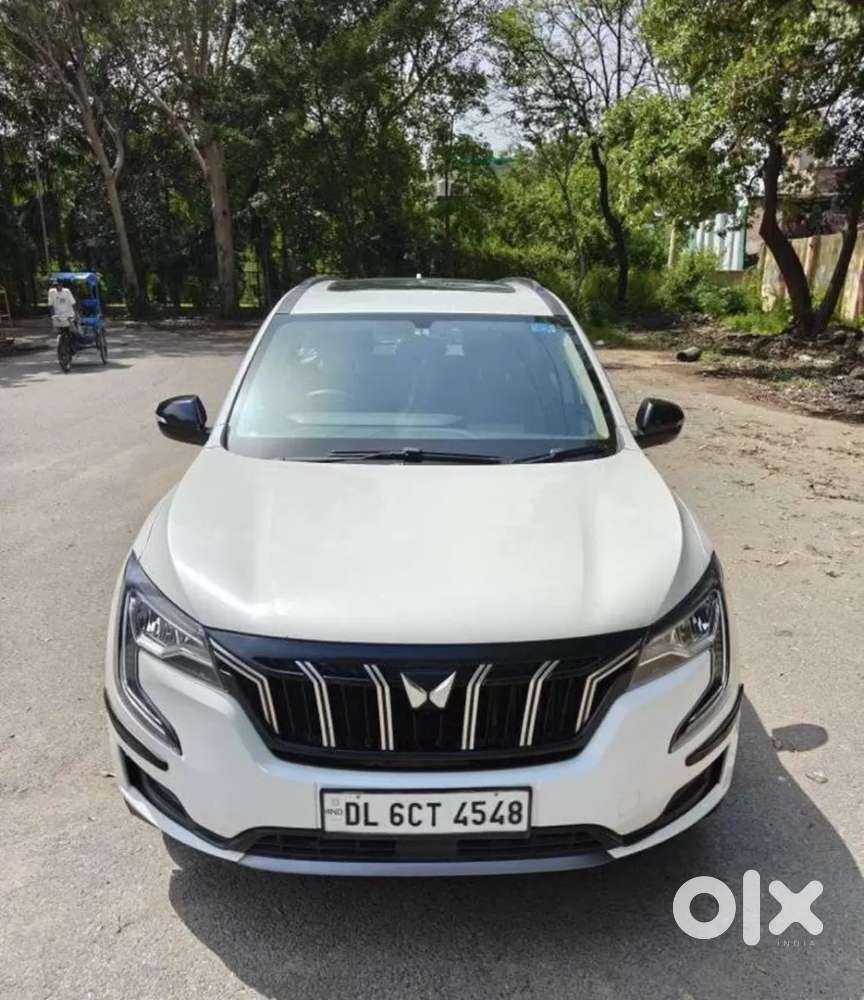 Mahindra Xuv700 2.0 Ax 5 Petrol Mt Str, 2023, Petrol