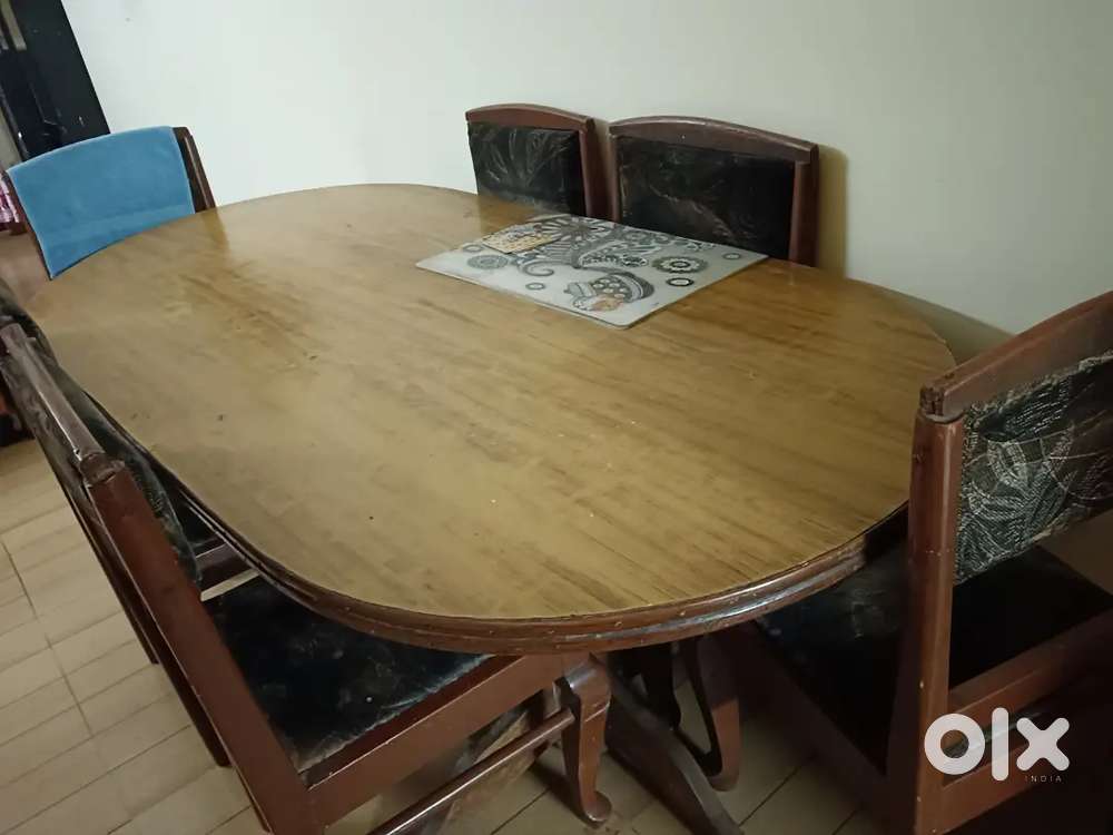6 seater dining table with 6 chairs for sale