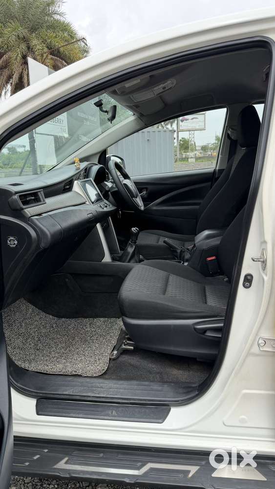 Toyota Innova Crysta 2.4 G Mt 8s, 2018, Diesel