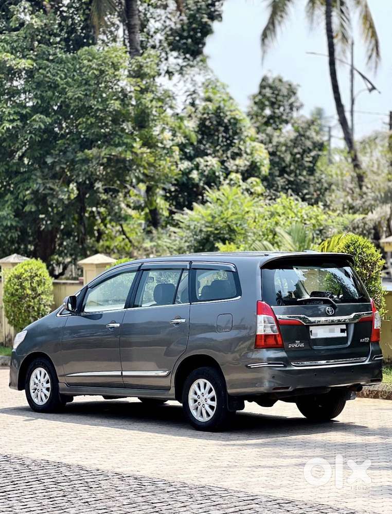 Toyota Innova 2.0 V, 2014, Diesel