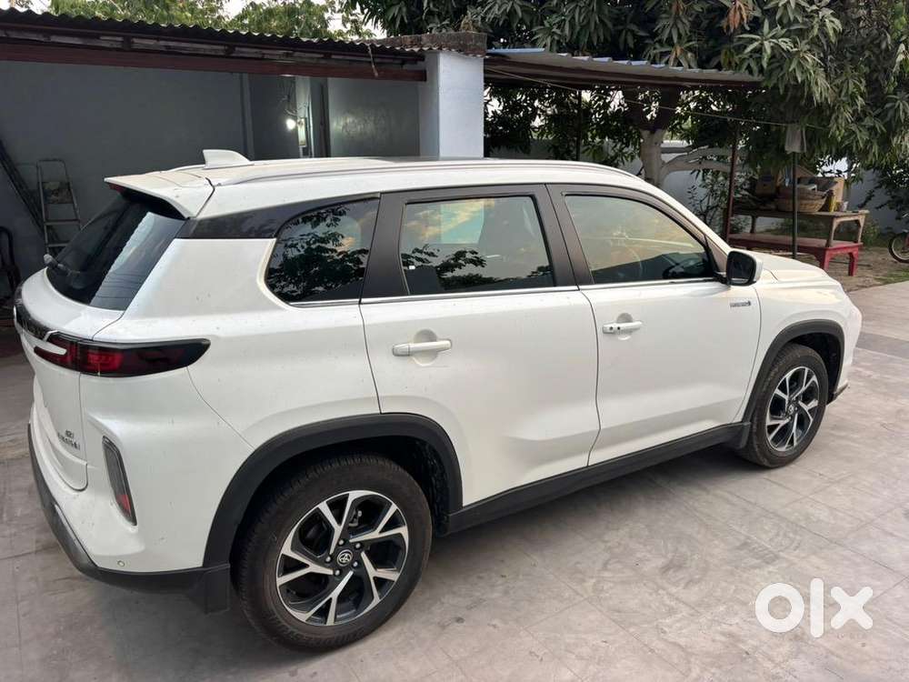 Toyota Urban Cruiser Hyryder 2022  Hybrids Well Maintained