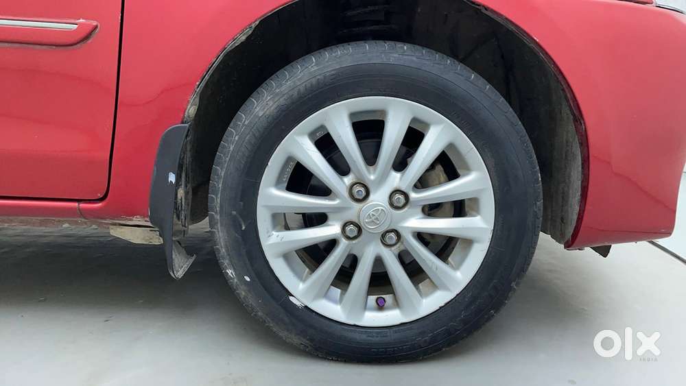 Toyota Etios V, 2013, Petrol