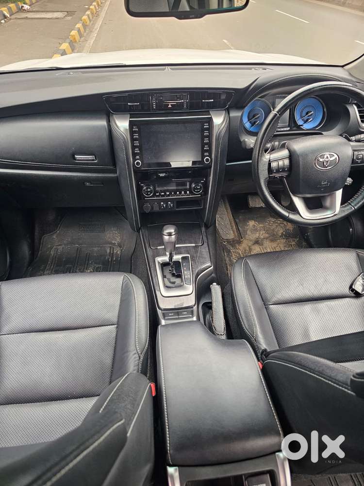 Toyota Fortuner 4x2 At 2.7 Petrol, 2022, Petrol