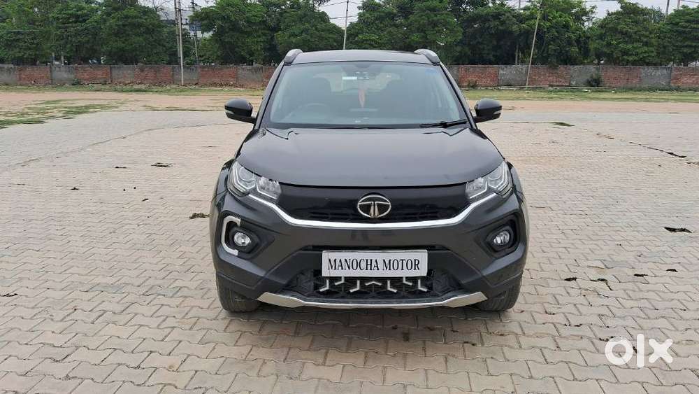 Tata Nexon, 2022, Petrol