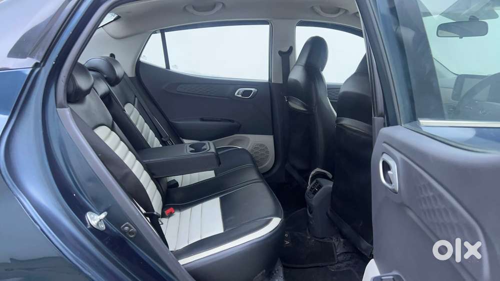 Hyundai Aura 1.2 Sx Cng, 2023, Cng & Hybrids