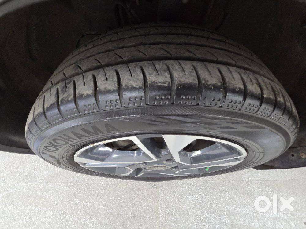 Tata Tigor Xza, 2018, Petrol