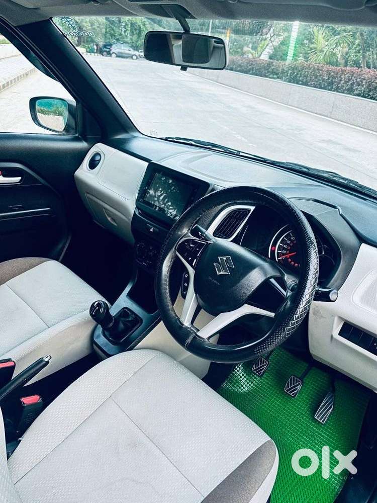 Maruti Suzuki Wagon R Zxi, 2022, Petrol