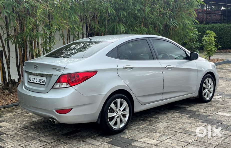 Hyundai Fluidic Verna 1.6 Vtvt S (o) Automatic, 2011, Petrol