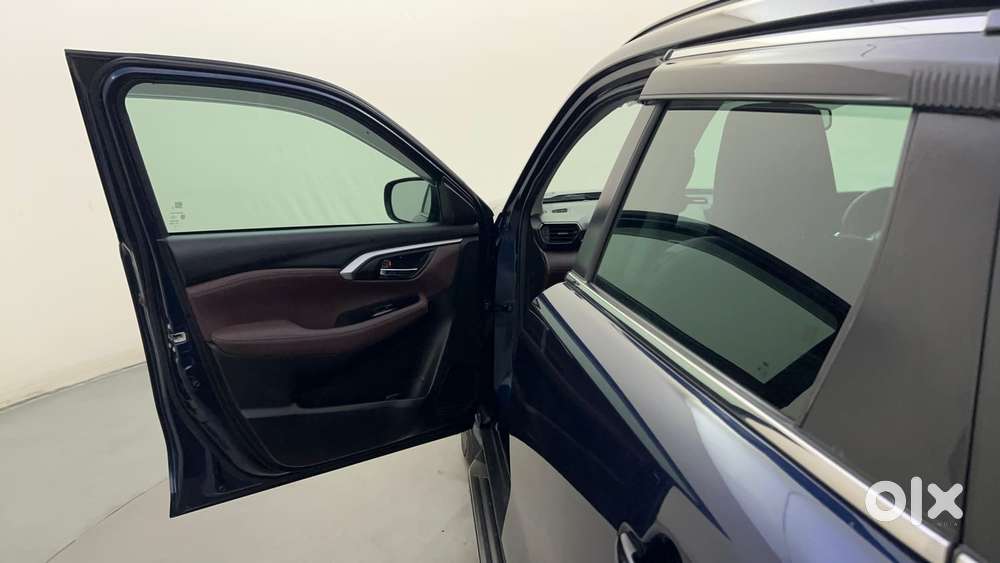 Maruti Suzuki Grand Vitara 1.5 Alpha Smart Hybrid Allgrip, 2025, Pet..