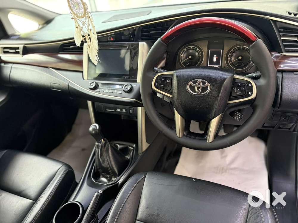 Toyota Innova Crysta 2017 Diesel Well Maintained