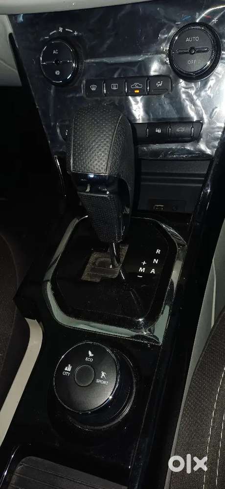Tata Nexon 2022 Regn 2023petrol Automatic