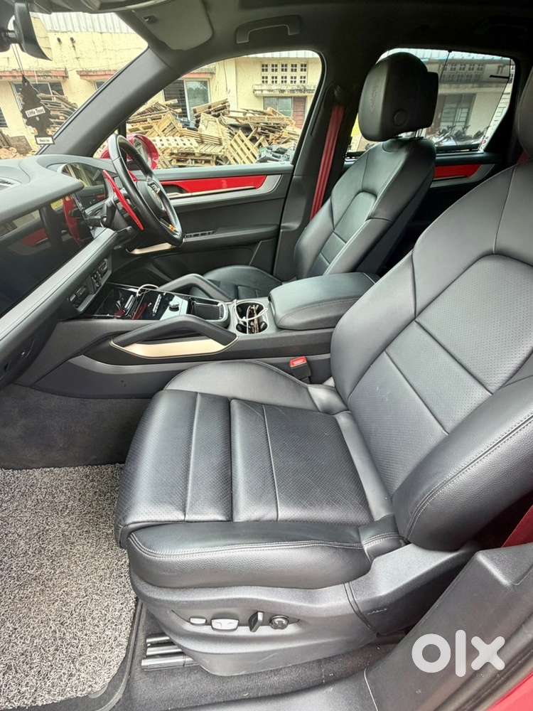 Porsche Cayenne V6 2025 Petrol Automatic