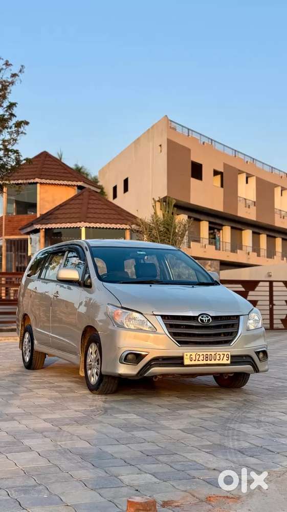 Toyota Innova 2.5 Gx 8 Str Bs-iii, 2015, Diesel