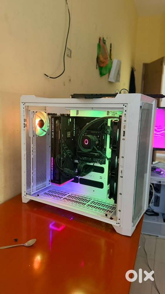 Ryzen 9 7950x and 4090 gaming pc