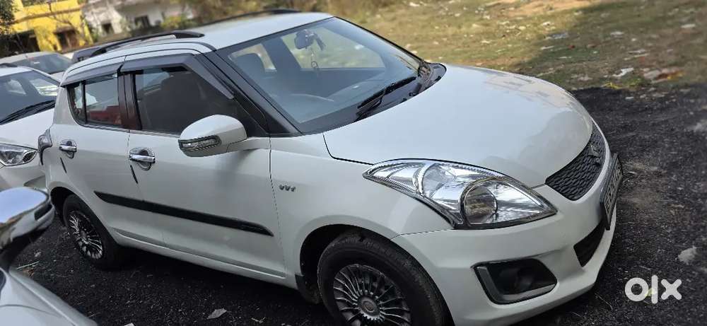 Maruti Suzuki Swift  Vxi 0 Abs 2017