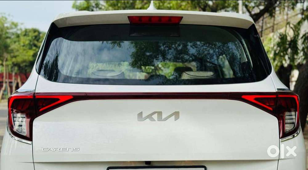 Kia Carens, 2024, Petrol