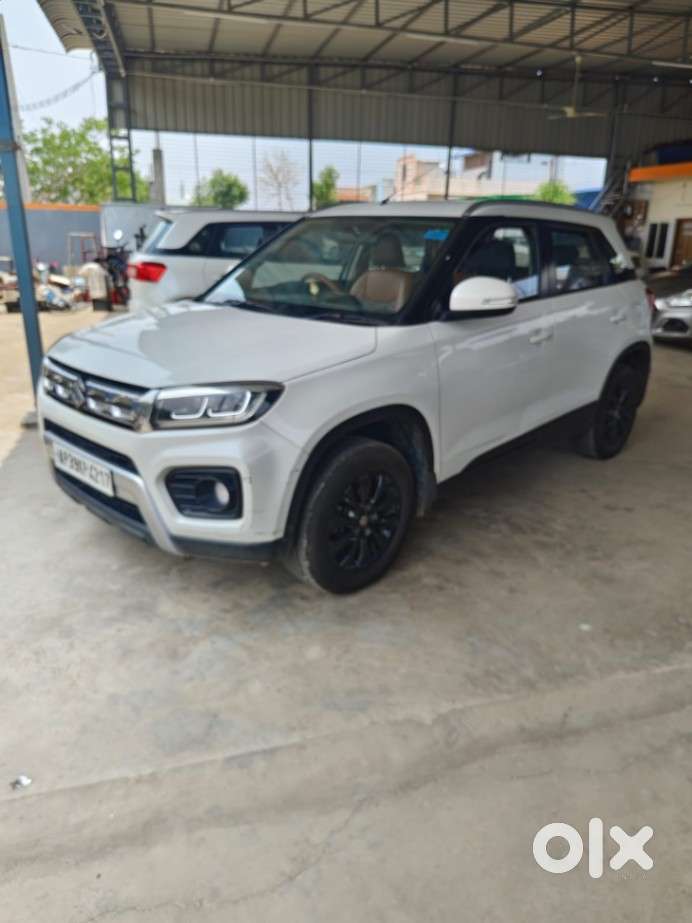 Maruti Suzuki Brezza 1.5 Zxi Smart Hybrid, 2021, Petrol