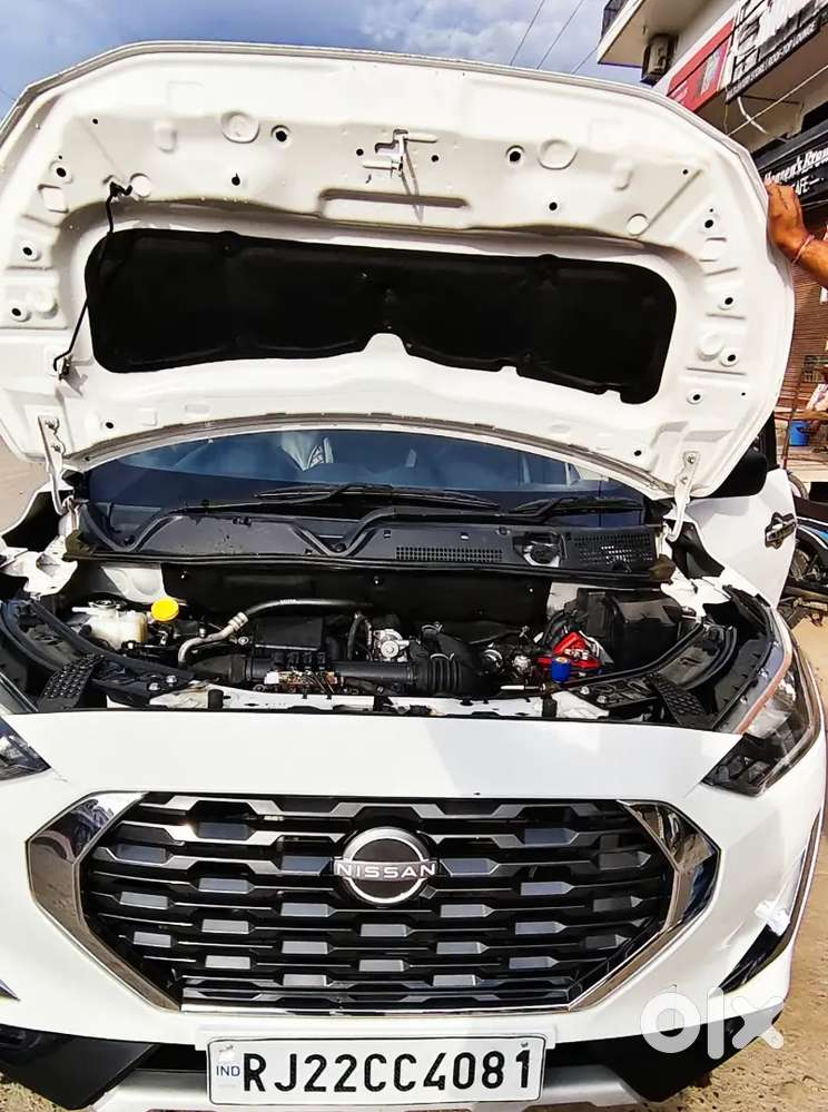 Nissan Magnite 2023 Cng & Hybrids 100000 Km Driven