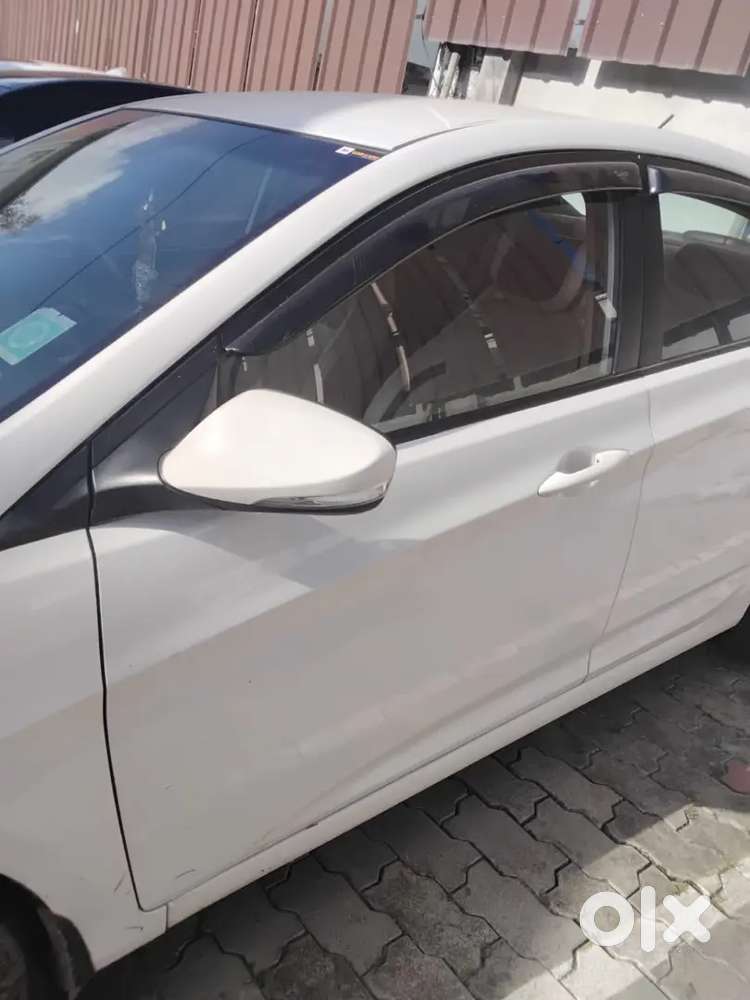 Hyundai Verna, Lady Driven, 40000 Kms