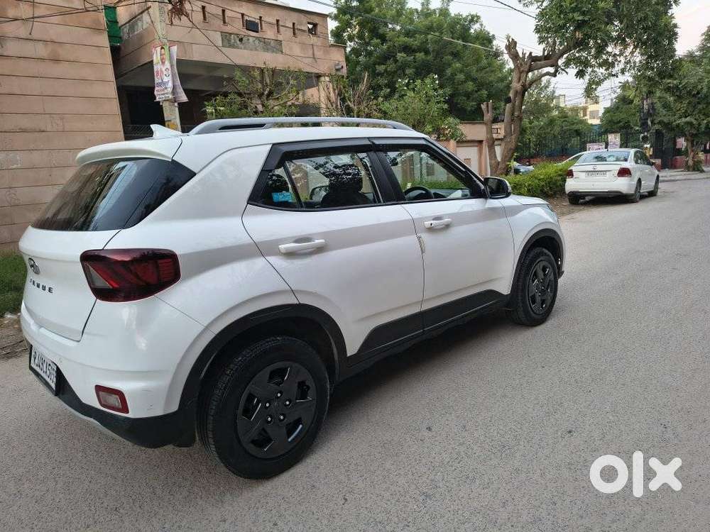 Hyundai Venue S Plus Mt 1.2 Kappa, 2021, Petrol