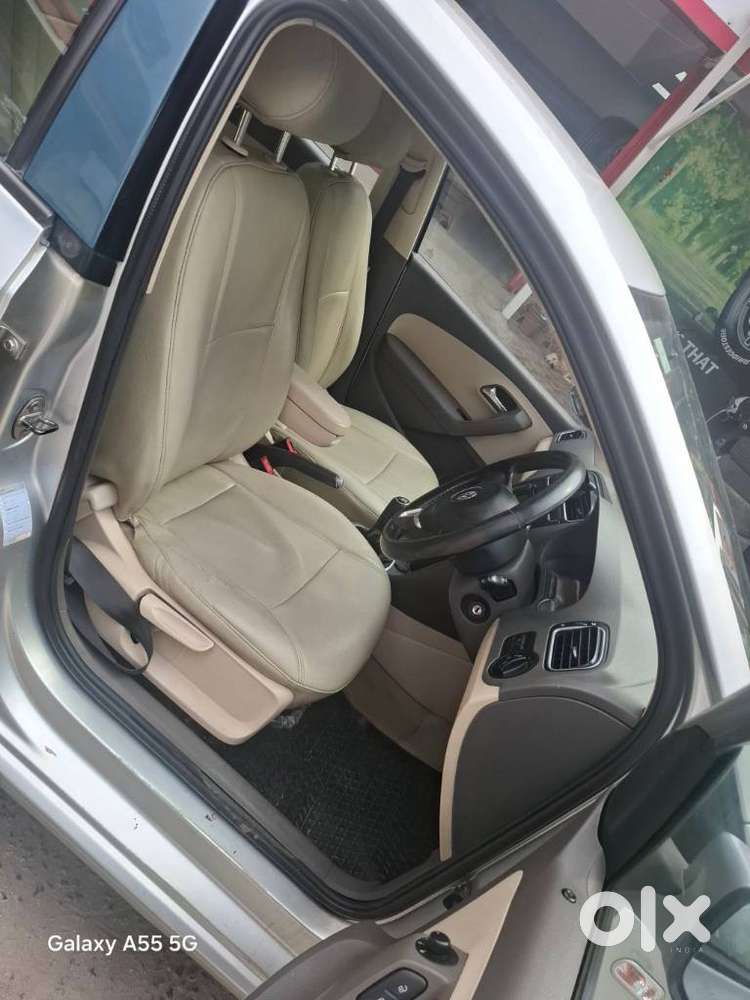 Volkswagen Vento 2013-2015 1.6 Highline, 2011, Petrol