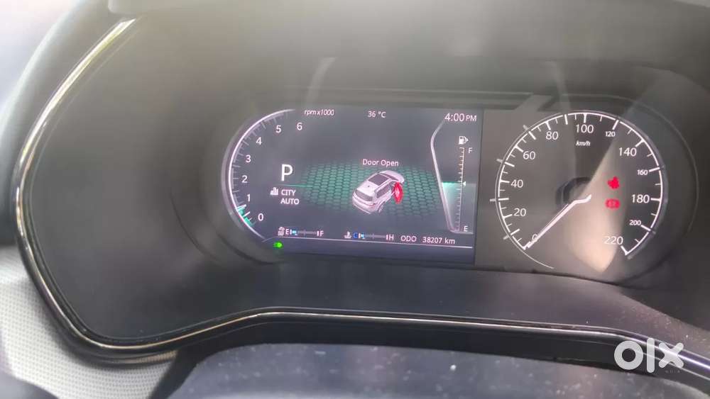 Tata Safari 2.0 Xz Plus Dark Edition, 2022, Diesel