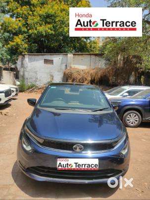 Tata Altroz 1.2 Xz Plus Dark Edition, 2023, Petrol