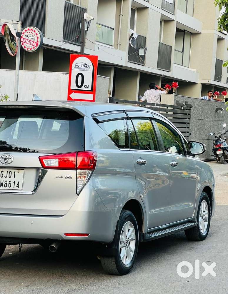 Toyota Innova Crysta 2.4 V 8 Str, 2017, Diesel