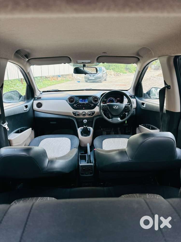 Hyundai Grand I10 Sportz, 2015, Petrol