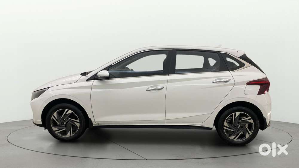Hyundai New I20 1.2 Asta (o) Ivt, 2023, Petrol