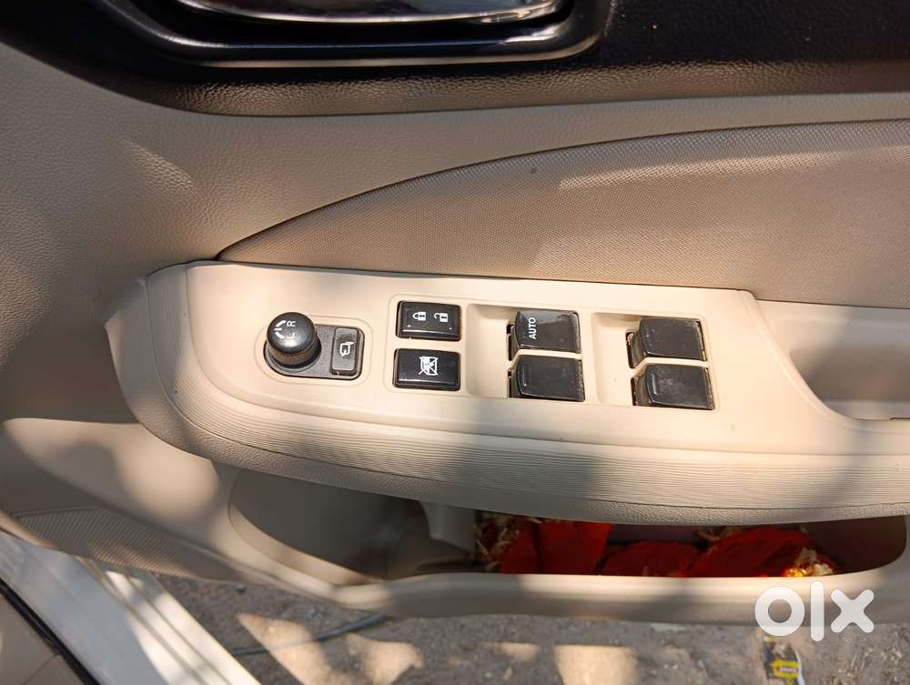 Maruti Suzuki Swift Dzire 1.3 Vxi, 2023, Petrol