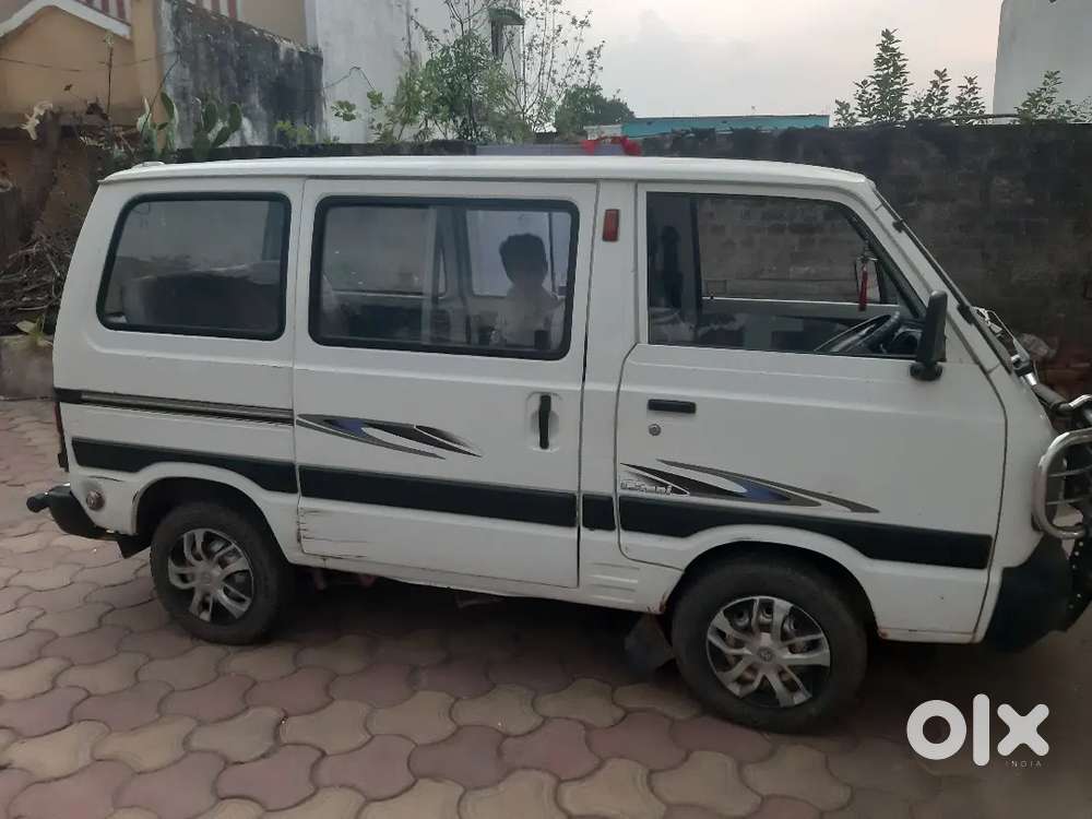 Maruti Suzuki Omni 2012 Petrol