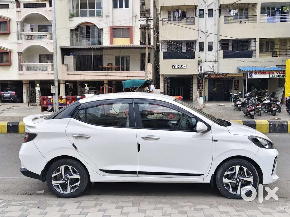 Hyundai Aura Top Model Cng
