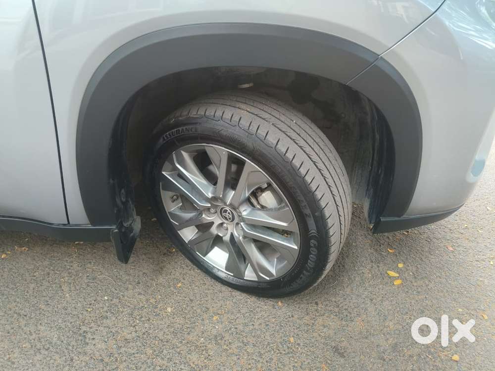 Toyota Innova Hycross 2.0 Zx Hybrid 7 Str, 2024, Petrol