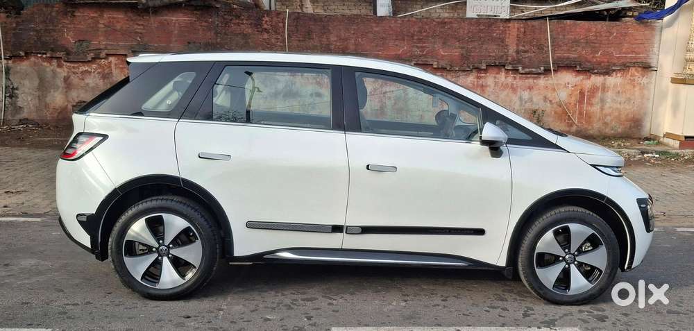 Mg Windsor Ev Essence, 2025, Electric