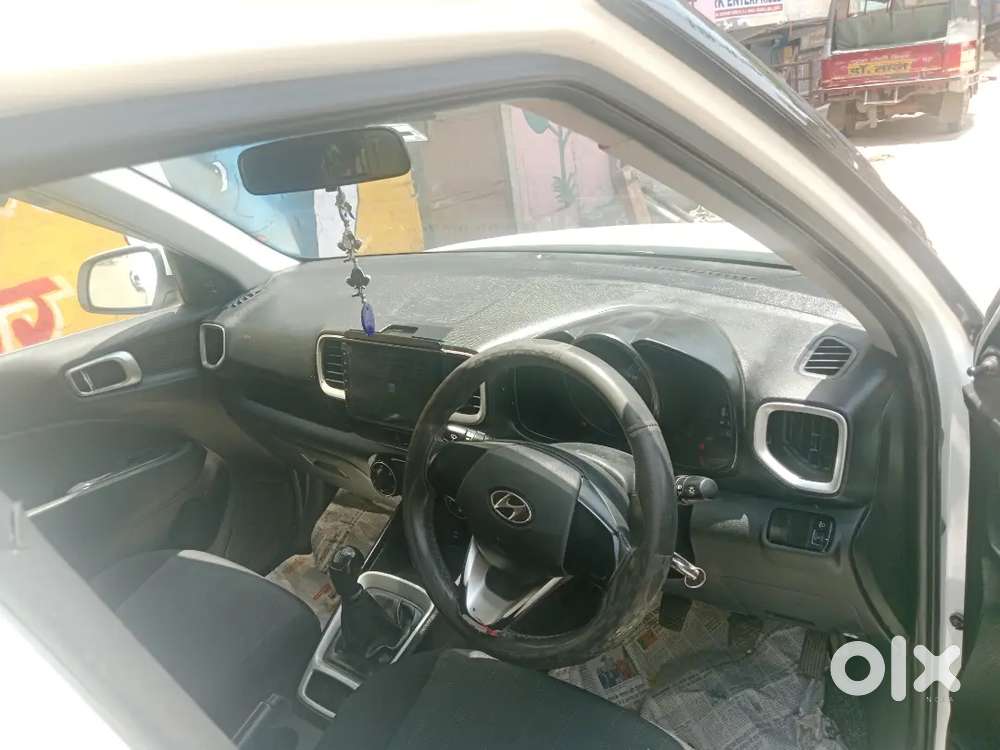 Hyundai Venue 2020 Petrol Well Maintained