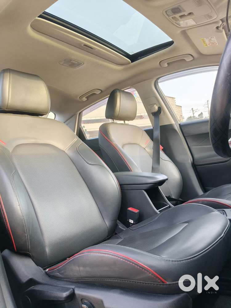 Hyundai Verna Sx (o) 1.5 Turbo Petrol Dct, 2023, Petrol