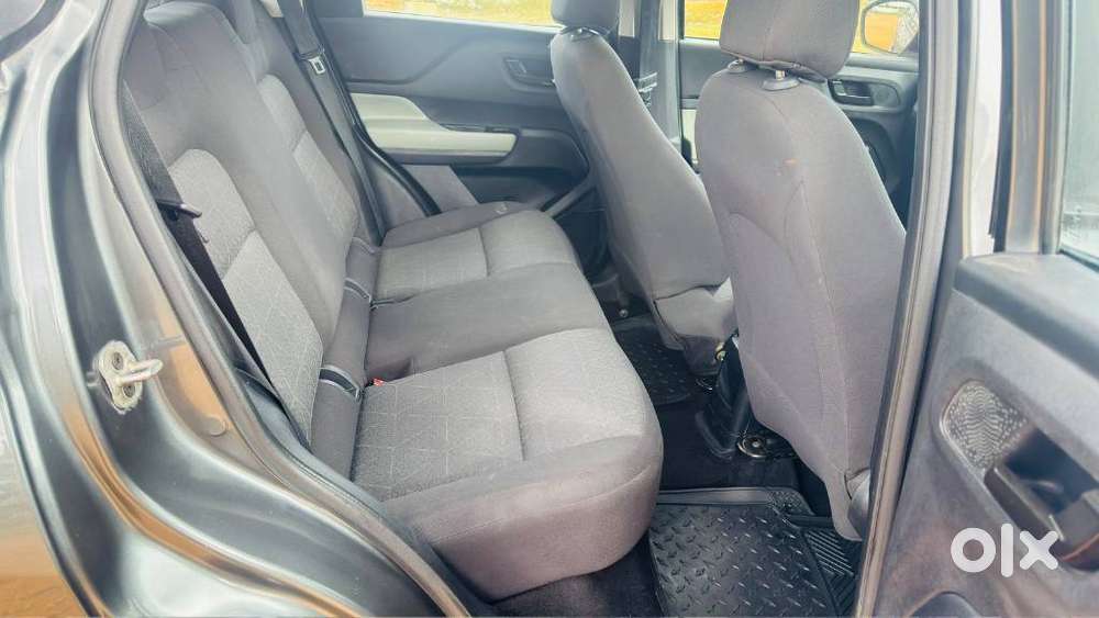 Tata Punch Camo Adventure Mt, 2023, Petrol