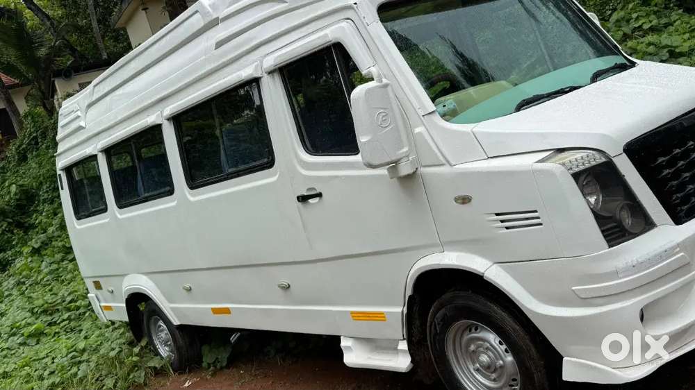 Force Motors Urbania 2010 3350wb 17-seater