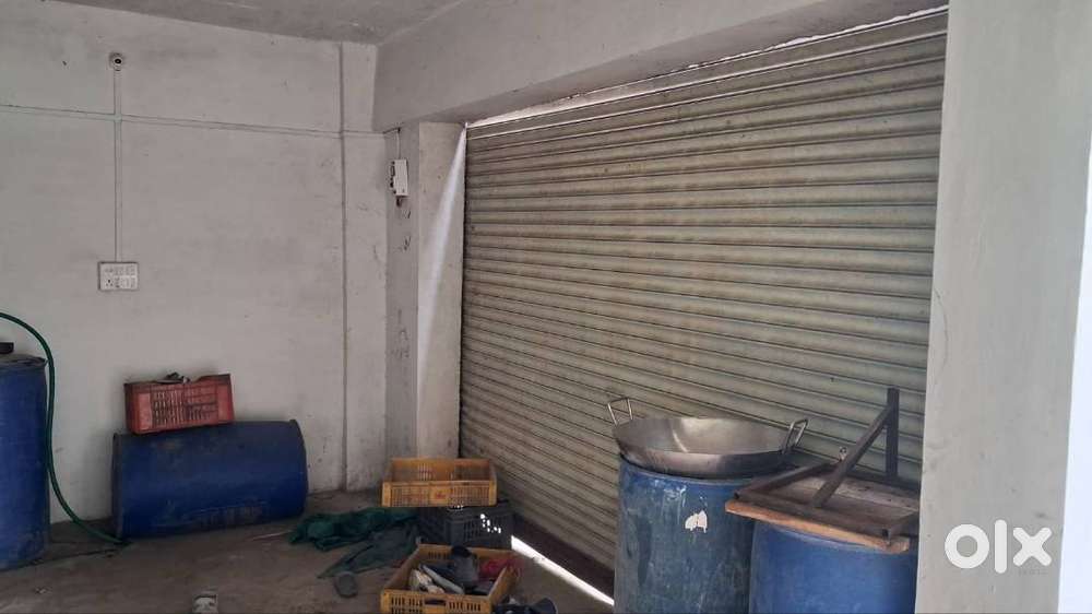 900 Square feet basement Godown  for Rent in Raymond Industrial Area