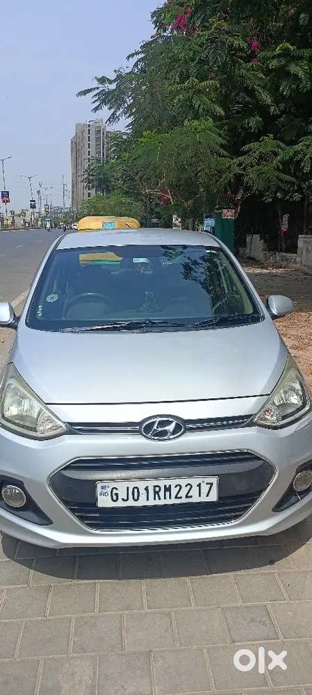 Hyundai Xcent Petrol 2015 Model 11 Mahina
