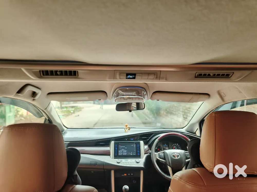 Toyota Innova Crysta 2017
