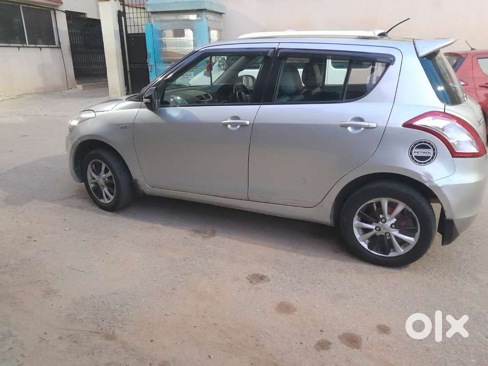 Maruti Suzuki Swift Vxi Optional, 2012, Petrol