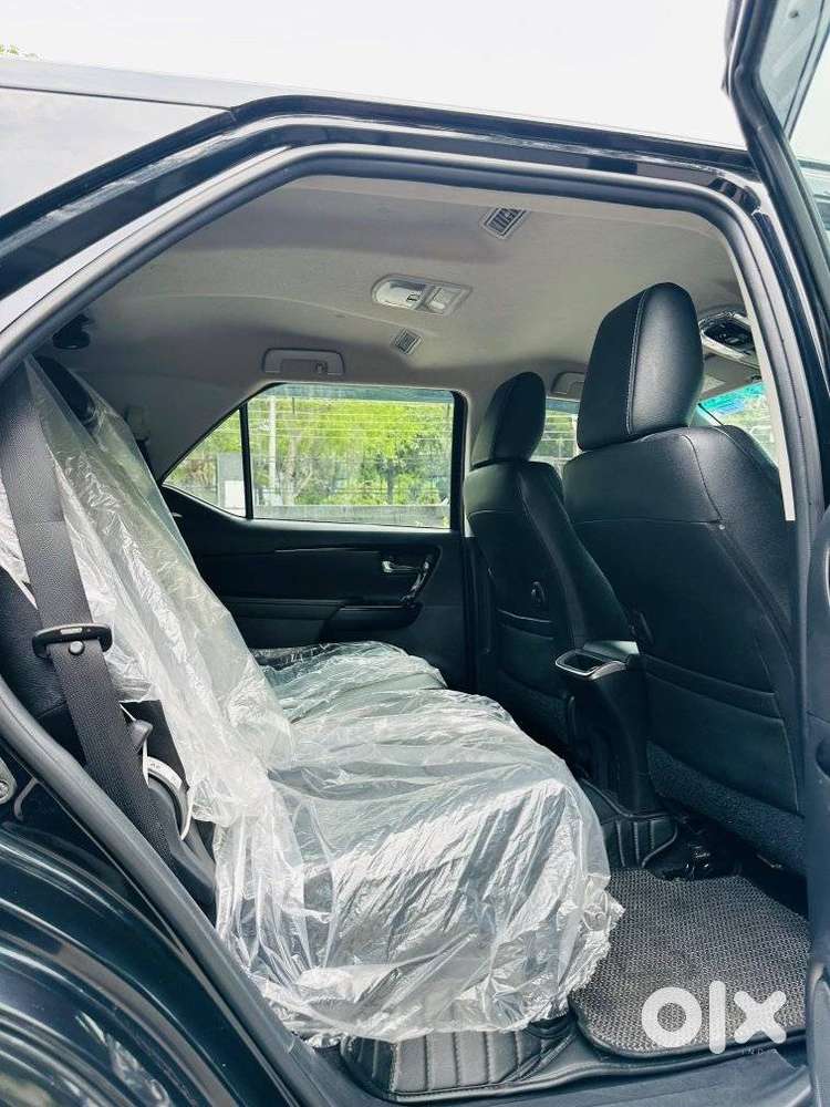 Toyota Fortuner 4x2 At 2.7 Petrol, 2025, Petrol