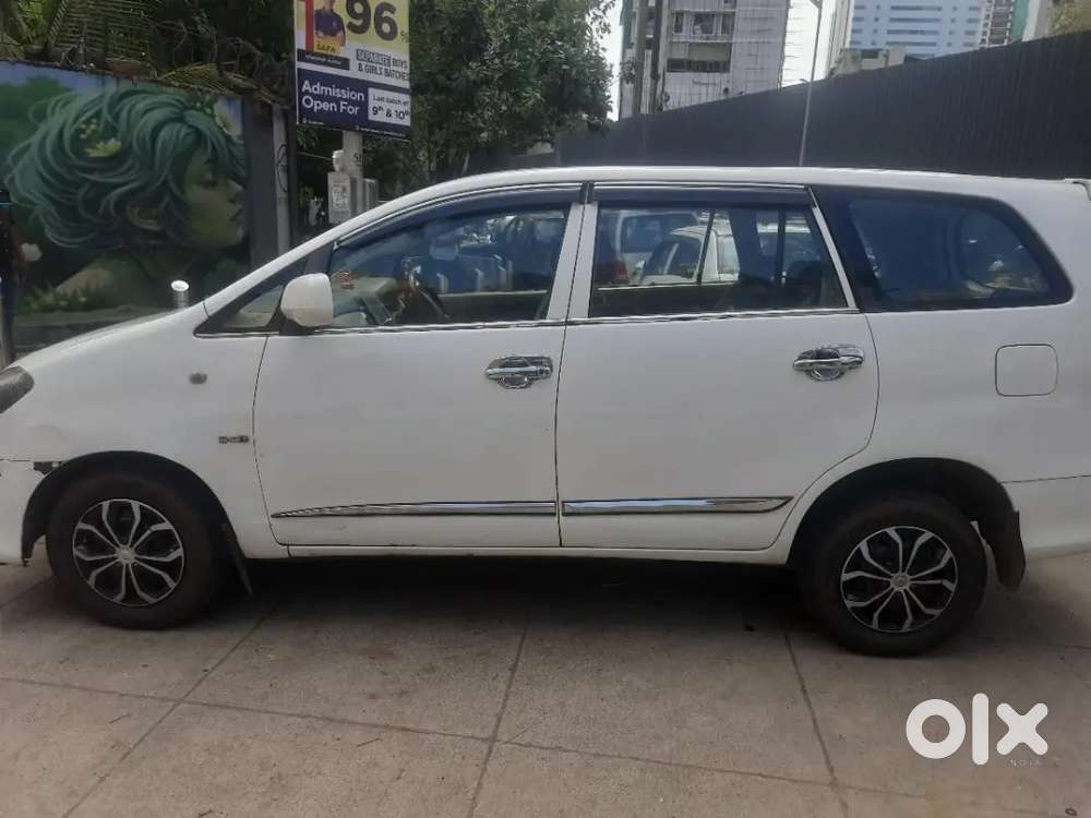 8 Seater Toyota Innova 2010 Diesel 145000 Km Driven Insurance Valid